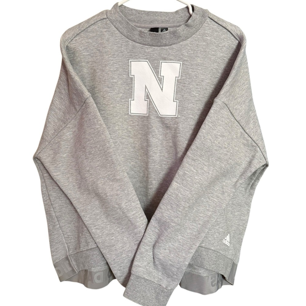 Adidas Gray Crewneck‎ Sweatshirt XL N Logo Pullover Athleisure Comfort